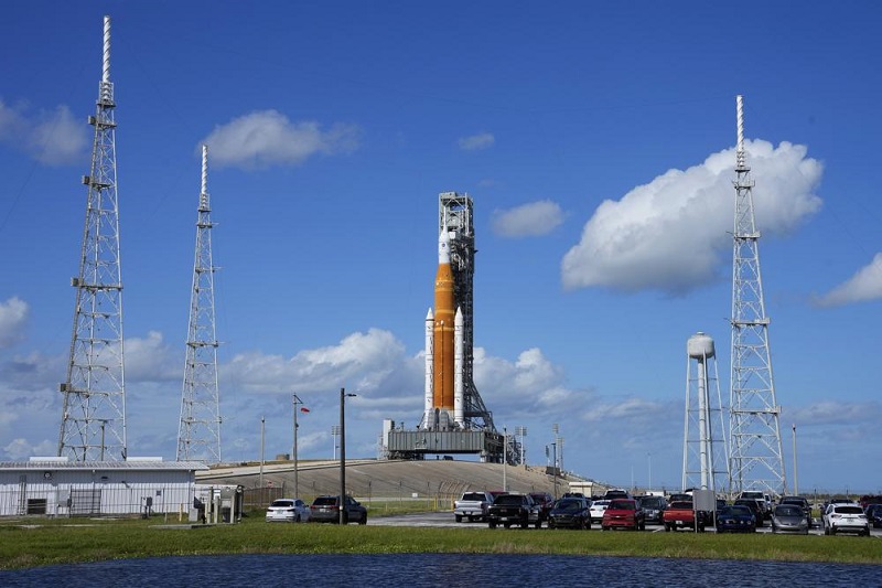 NASA: Moon rocket endured hurricane, set for 1st test flight