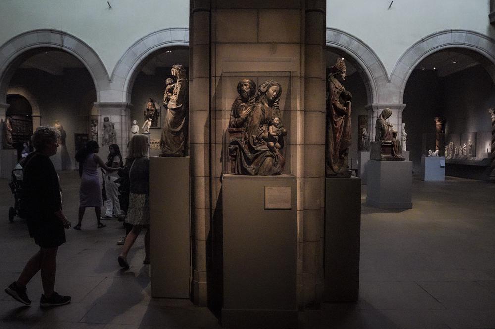 New York museums to disclose artwork looted by Nazis