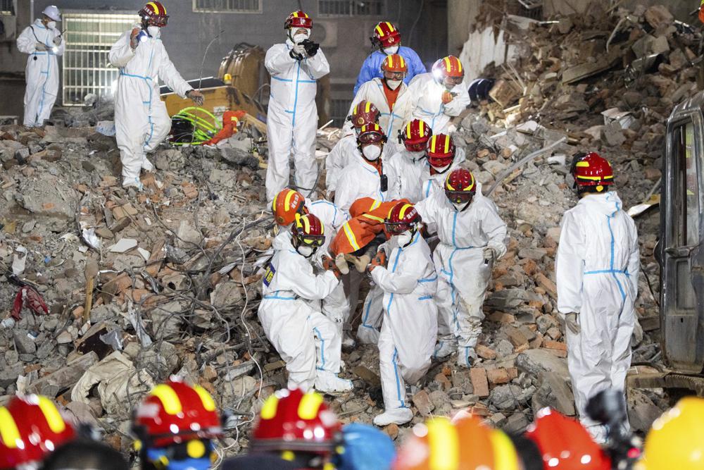 53 dead in China building collapse