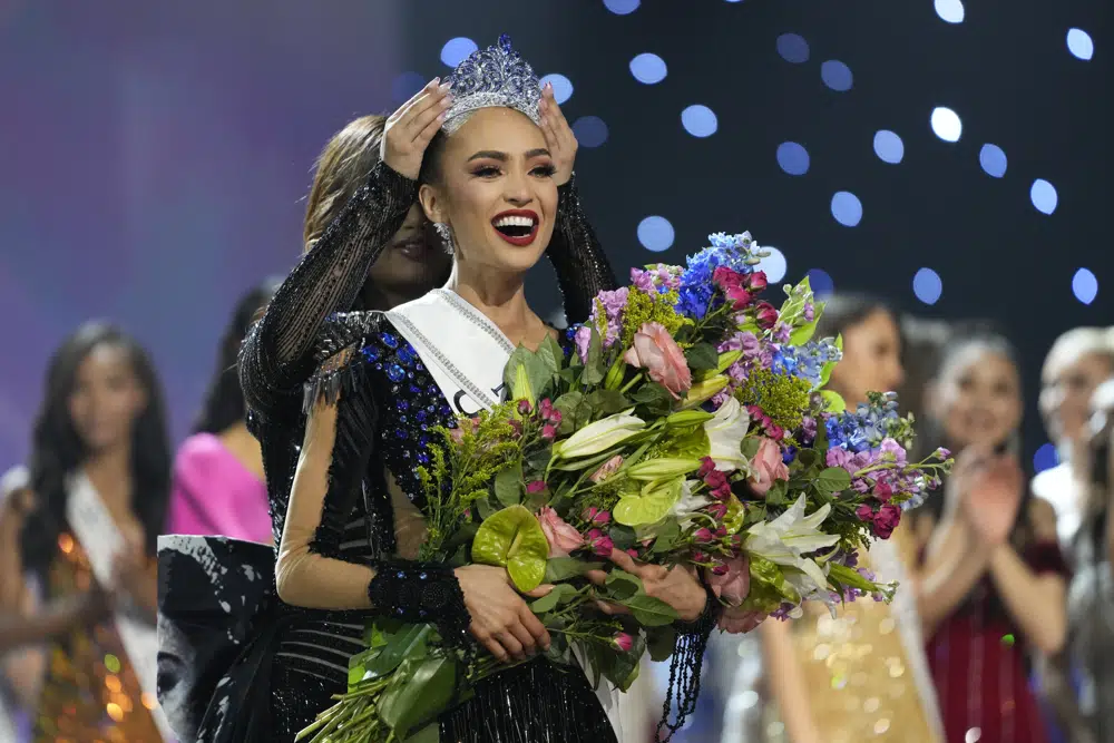 Miss USA R’Bonney Gabriel wins Miss Universe