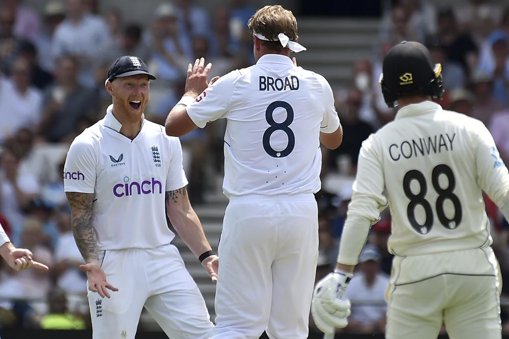 Broad nabs 2 wickets, NZ 65-3 in 3rd test after winning toss