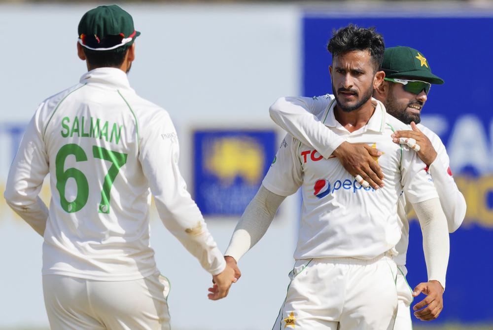 Pakistan loses openers