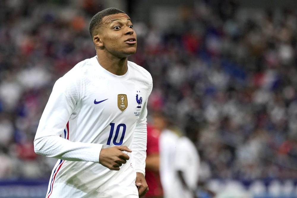 Mbappe affected by Giroud’s complaints