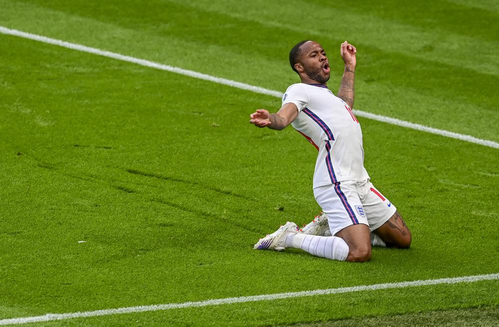 England beat Czechs at Euro 2020, Sterling Scores