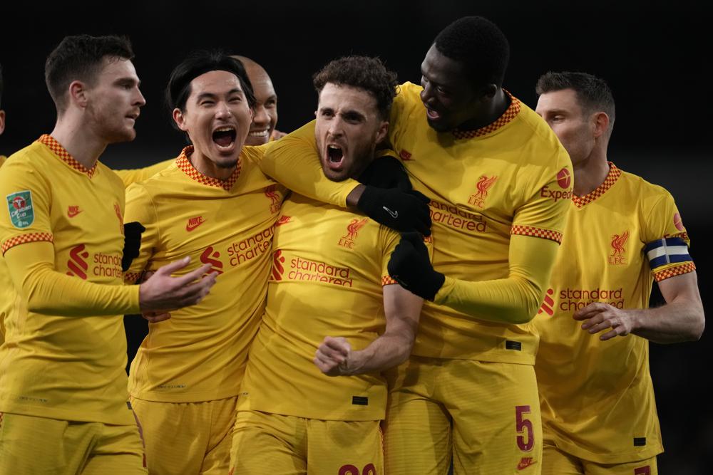 Jota leads Liverpool past Arsenal into League Cup final