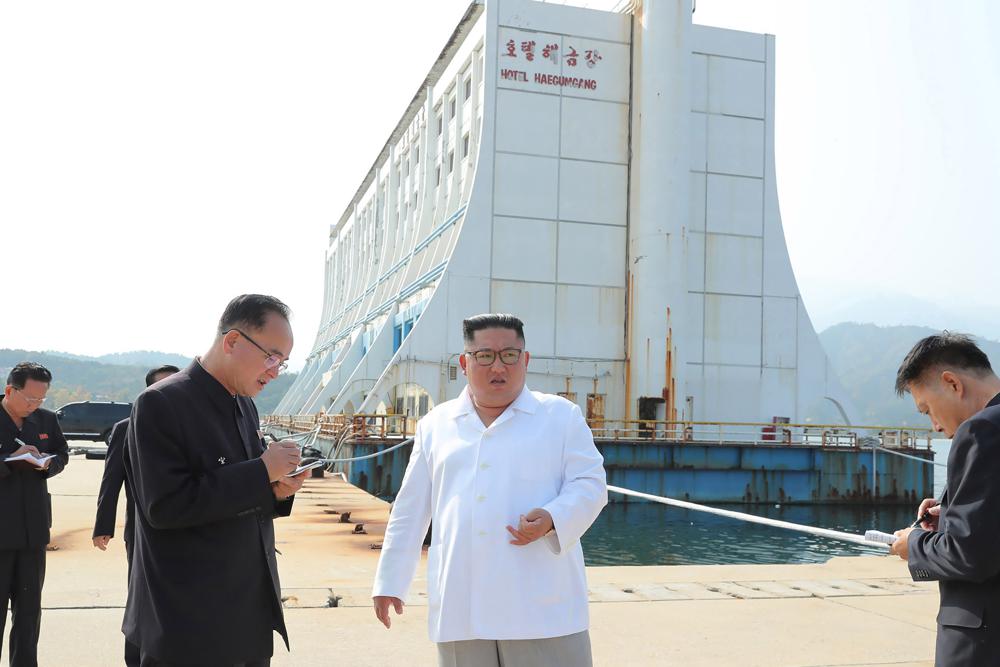 North Korea demolishing hotel