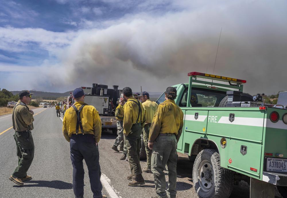 New Mexico residents brace for extreme wildfire