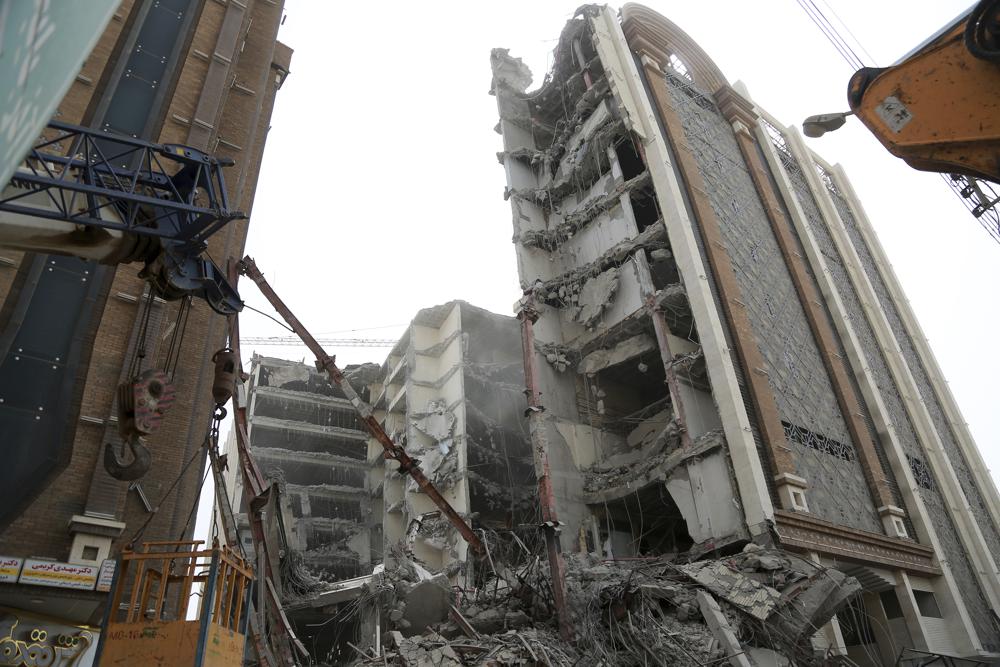 Iran building collapse kills 11 as mayor and others detained