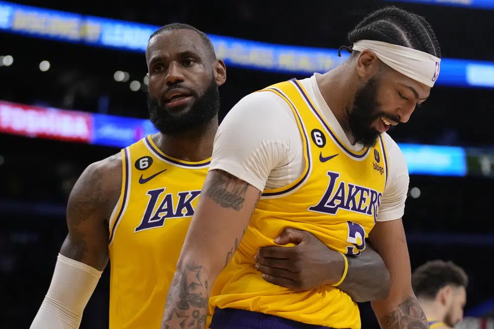 LeBron, Anthony lead Lakers back to finals