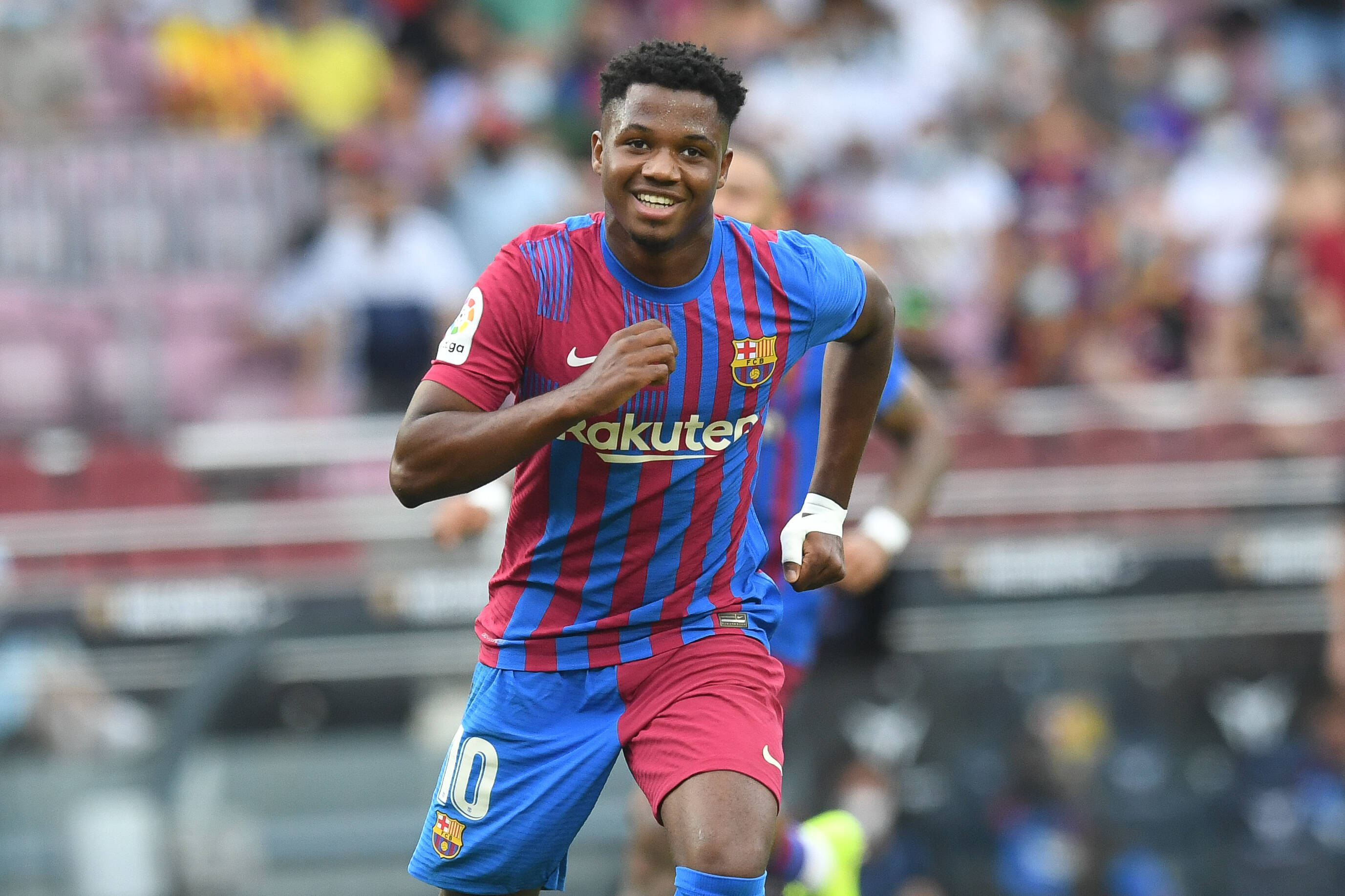 Ansu Fati signs new contract with FC Barcelona