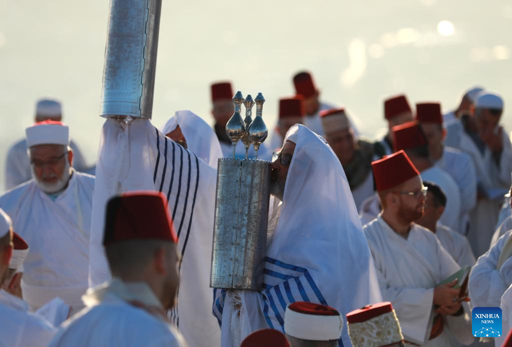 Pilgrimage for holy day of Passover held in Nablus