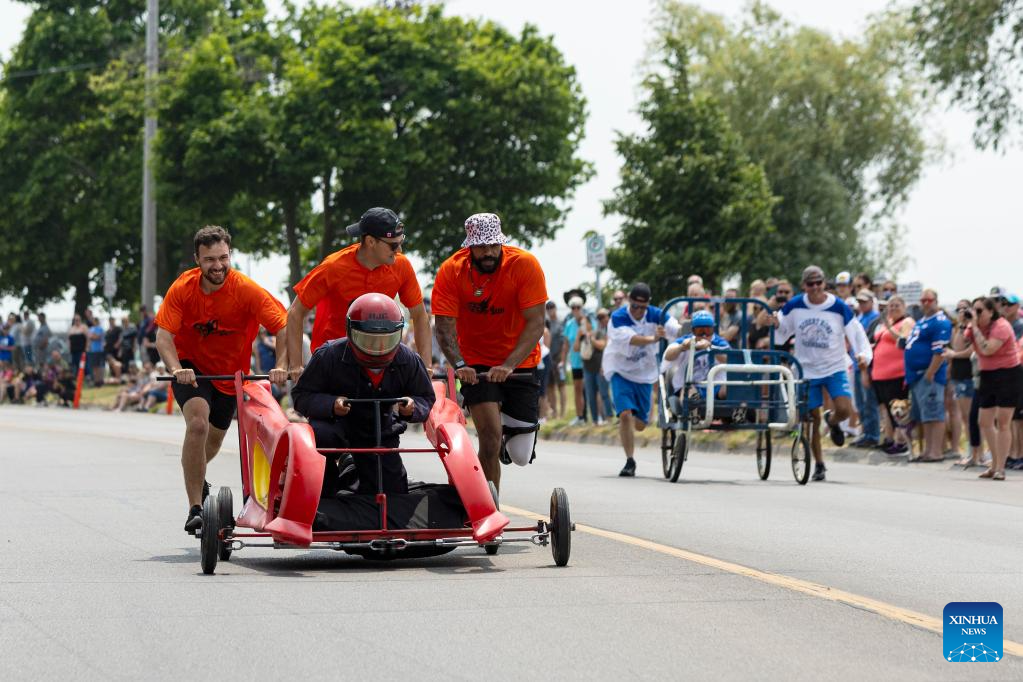 Bed Race held in Dunnville, Canada