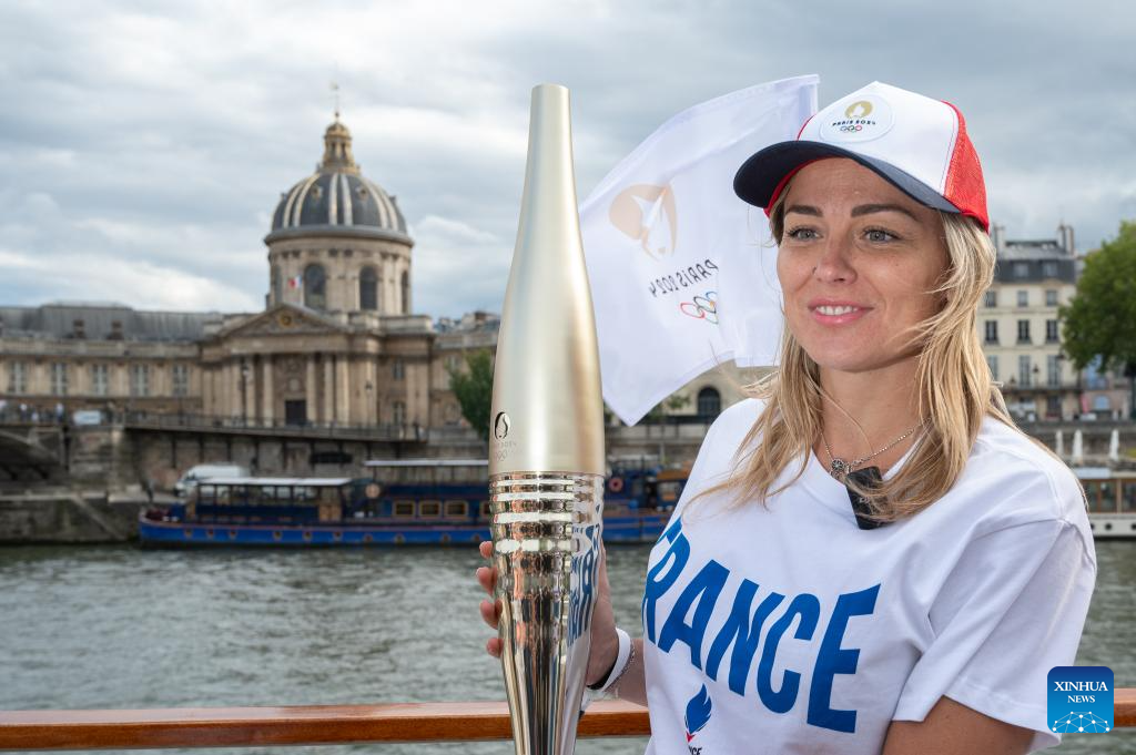 Torch presentation held in Paris