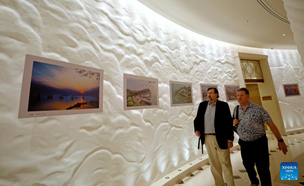 “Meet Wuxi in London” photo exhibition held in Britain