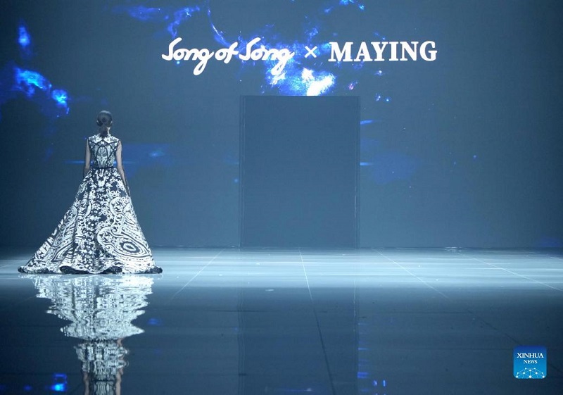 Glimpses of China Fashion Week in Beijing