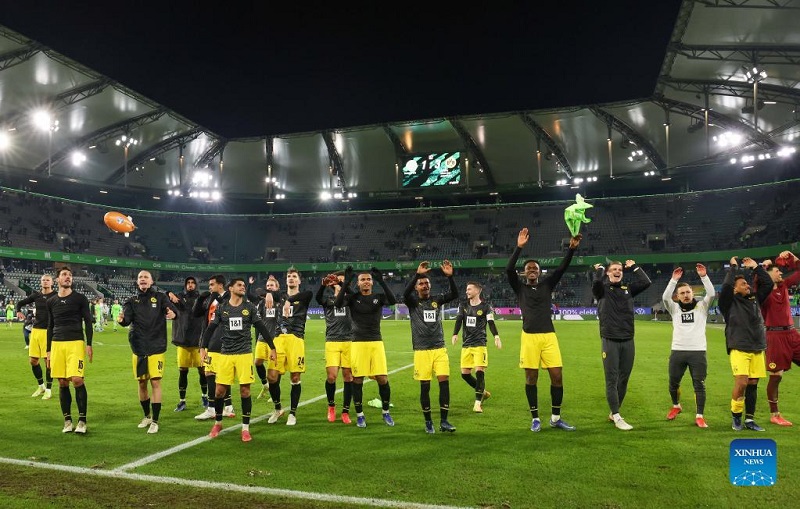 Dortmund clinch 3-1 comeback win at Wolfsburg in Bundesliga