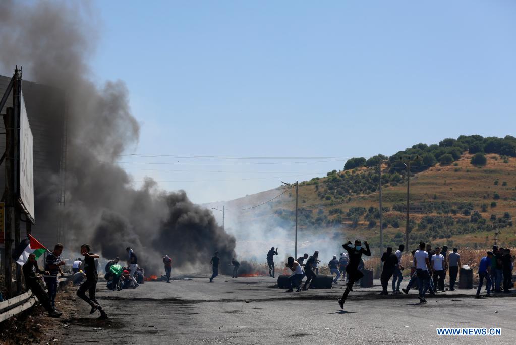 In Pictures: Clashes with Israeli soldiers in West Bank