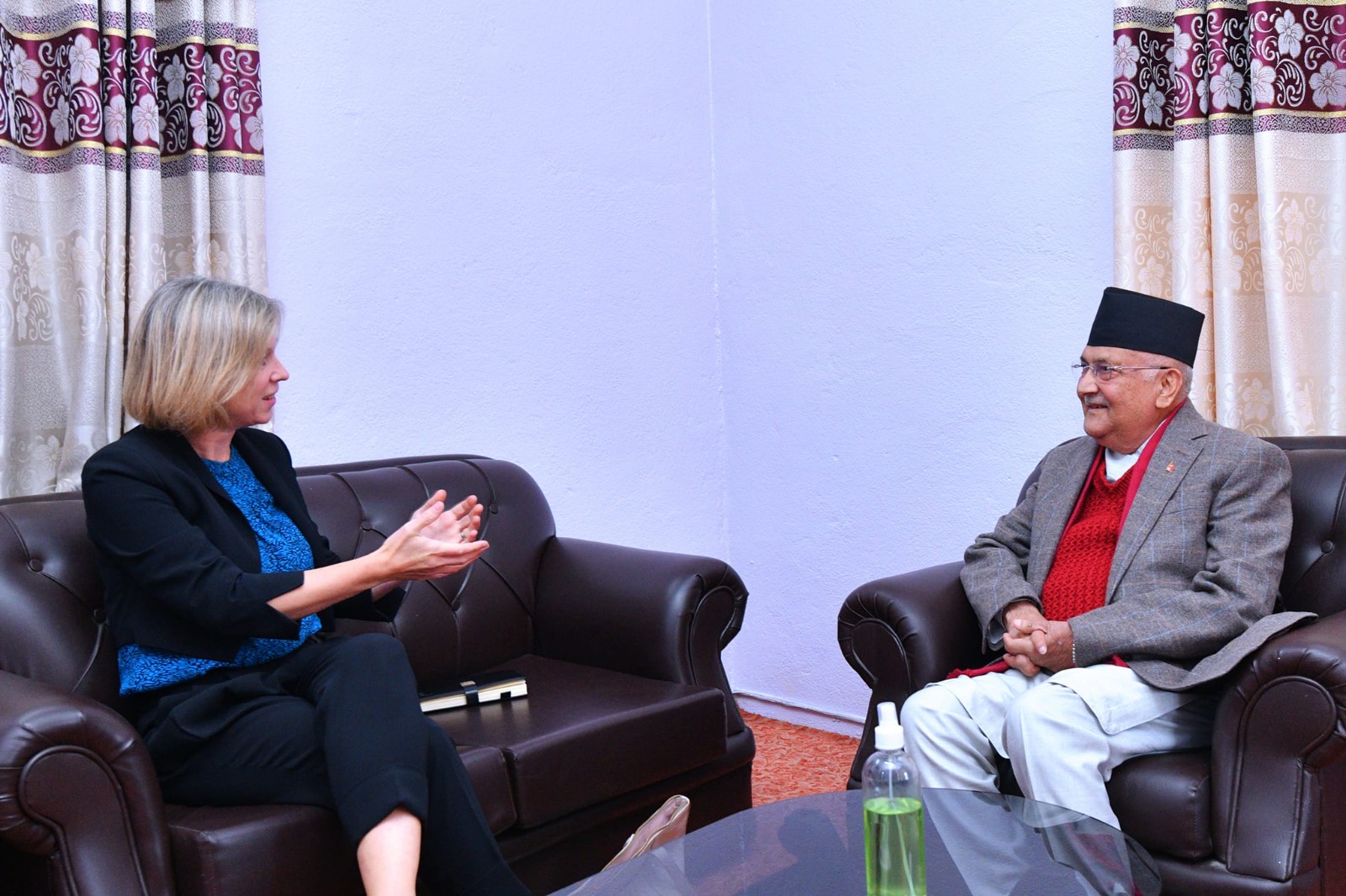 Meeting between UML Chairman Oli and British Ambassador