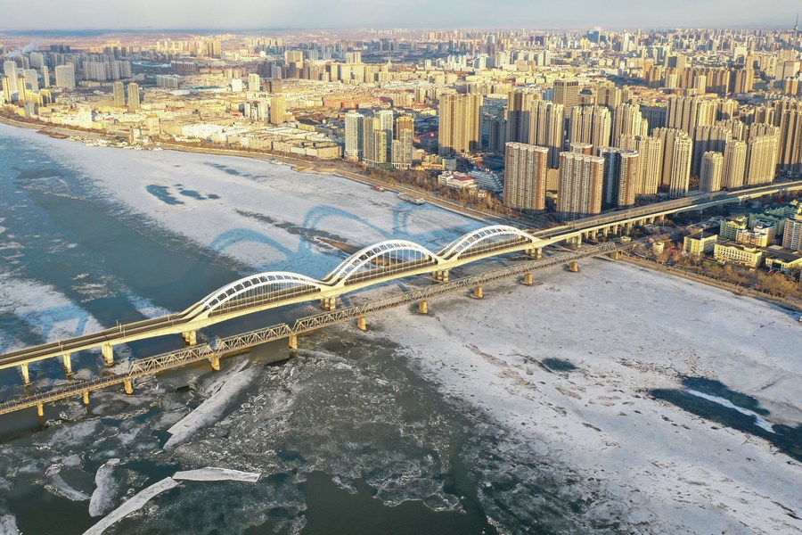 Main rivers in Heilongjiang enter ice flood season