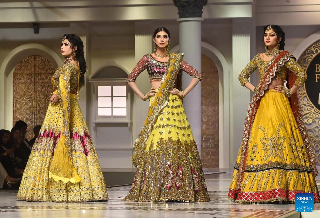 In Pics: Bridal festival fashion show in Pakistan