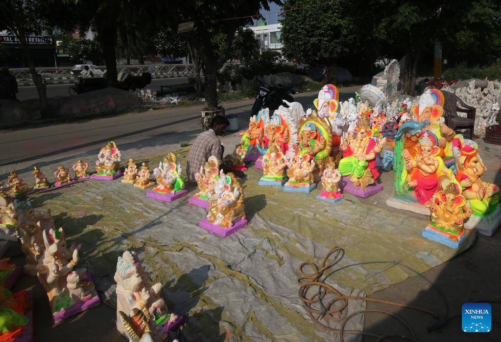 Gallery: Preparation for Ganesha Chaturthi festival