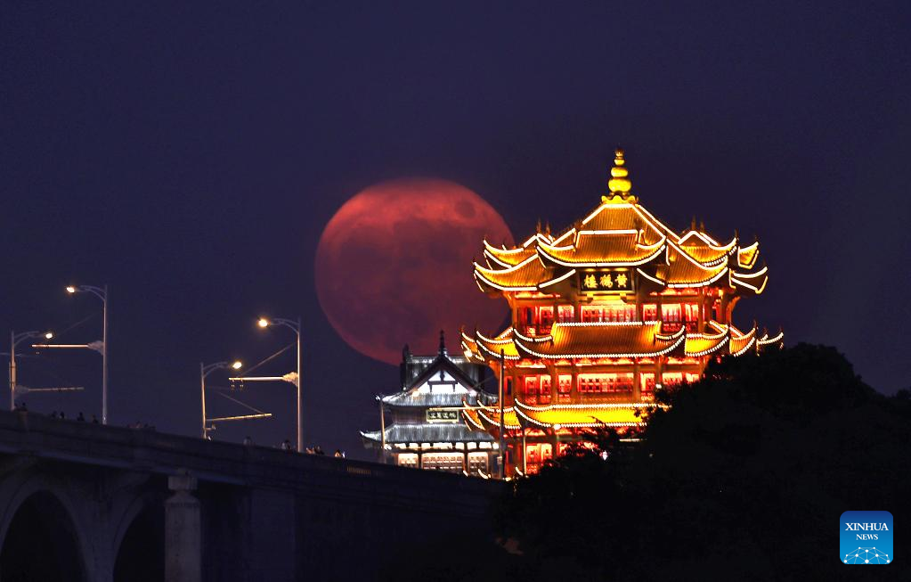 Full moon seen across China on Mid-Autumn Festival