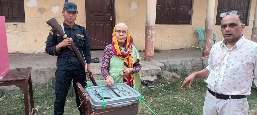 Voting begins in Tanahun 1