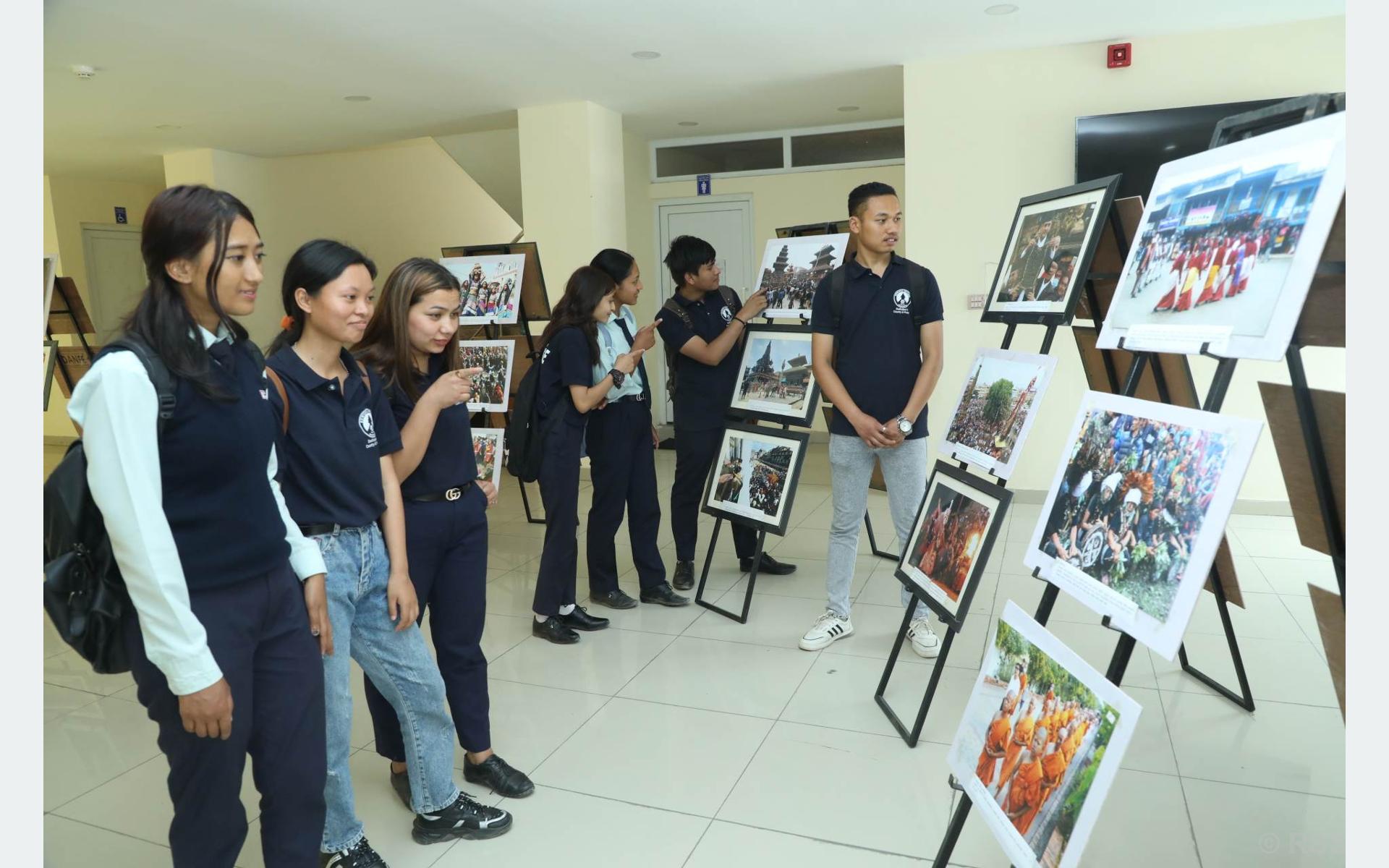 RSS photo exhibition extended till mid-June