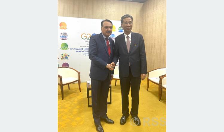 Finance Minister Dr Mahat meets his Chinese counterpart Kun