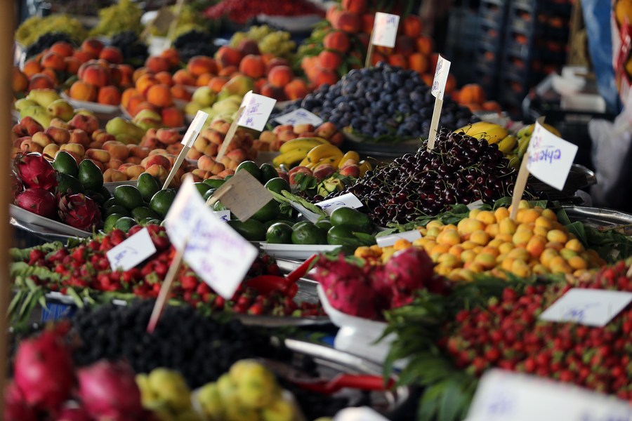 Türkiye’s soaring food prices put consumers under strain