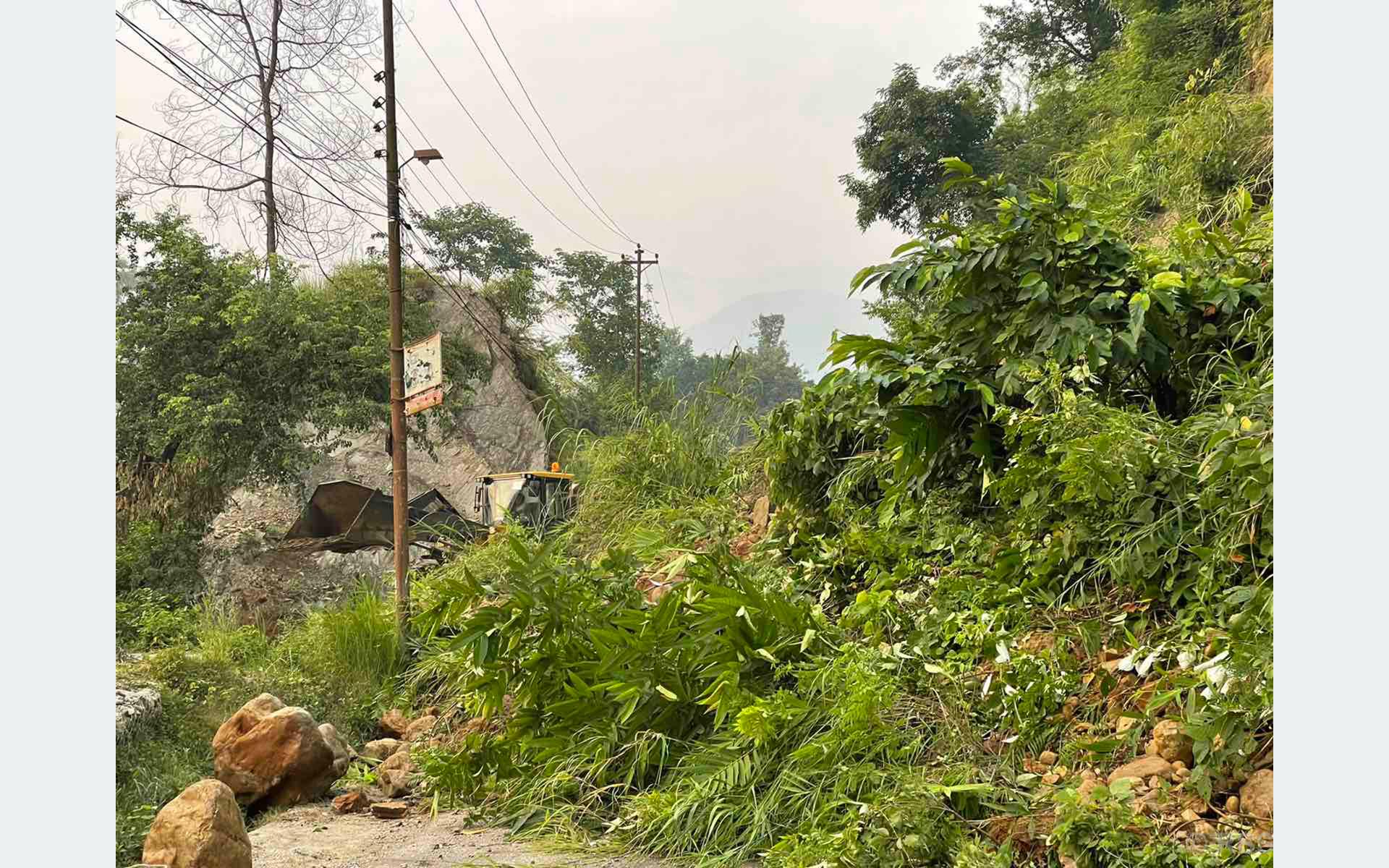 Dry landslide obstructs Gorkha-Anbukhairani road section