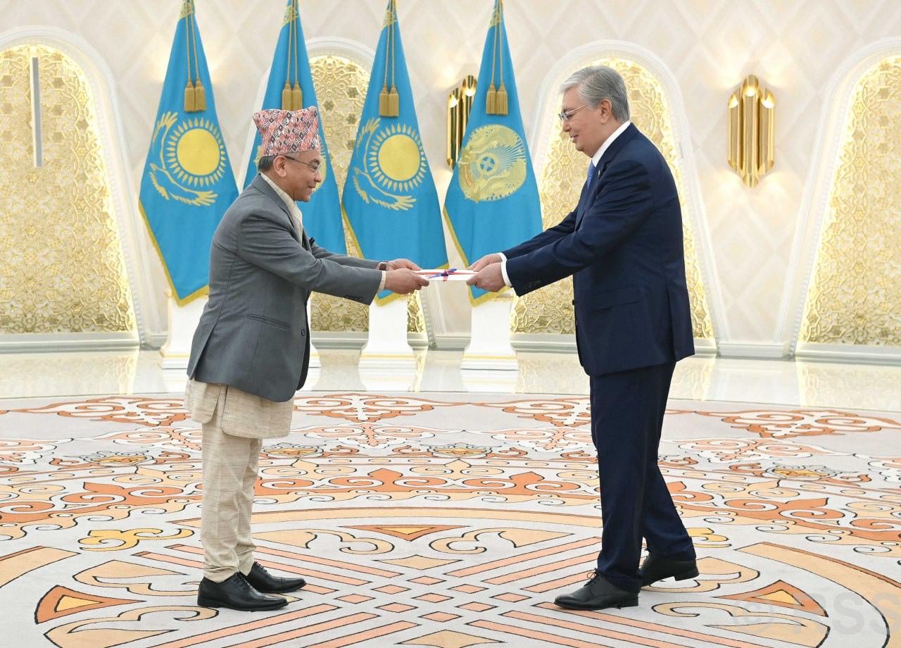 Ambassador Tuladhar presents letters of credence to Kazakh President