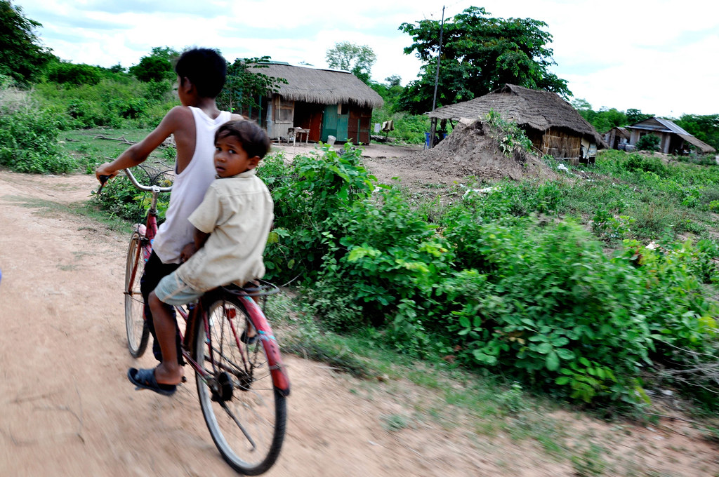 Bicycle distribution to students in Bara