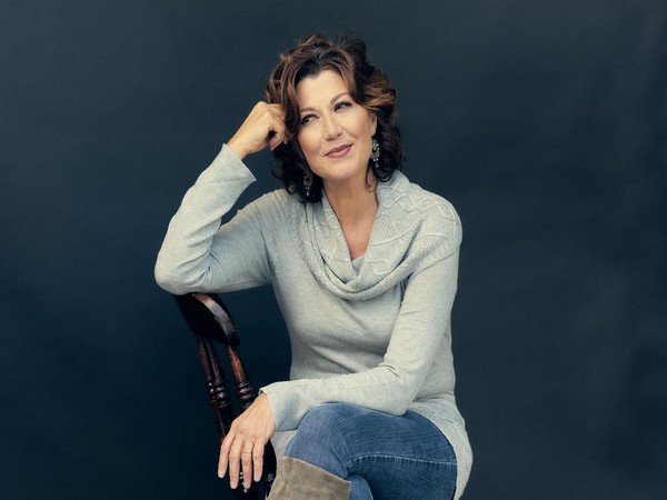 Singer Amy Grant hospitalised after bike accident