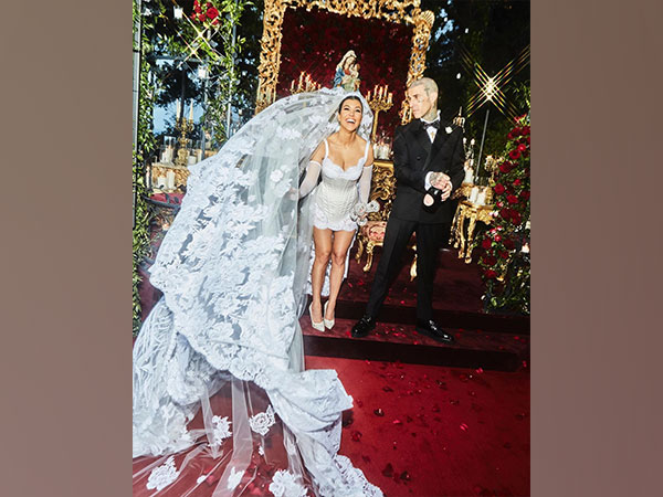 Kourtney, Travis released pictures of their wedding