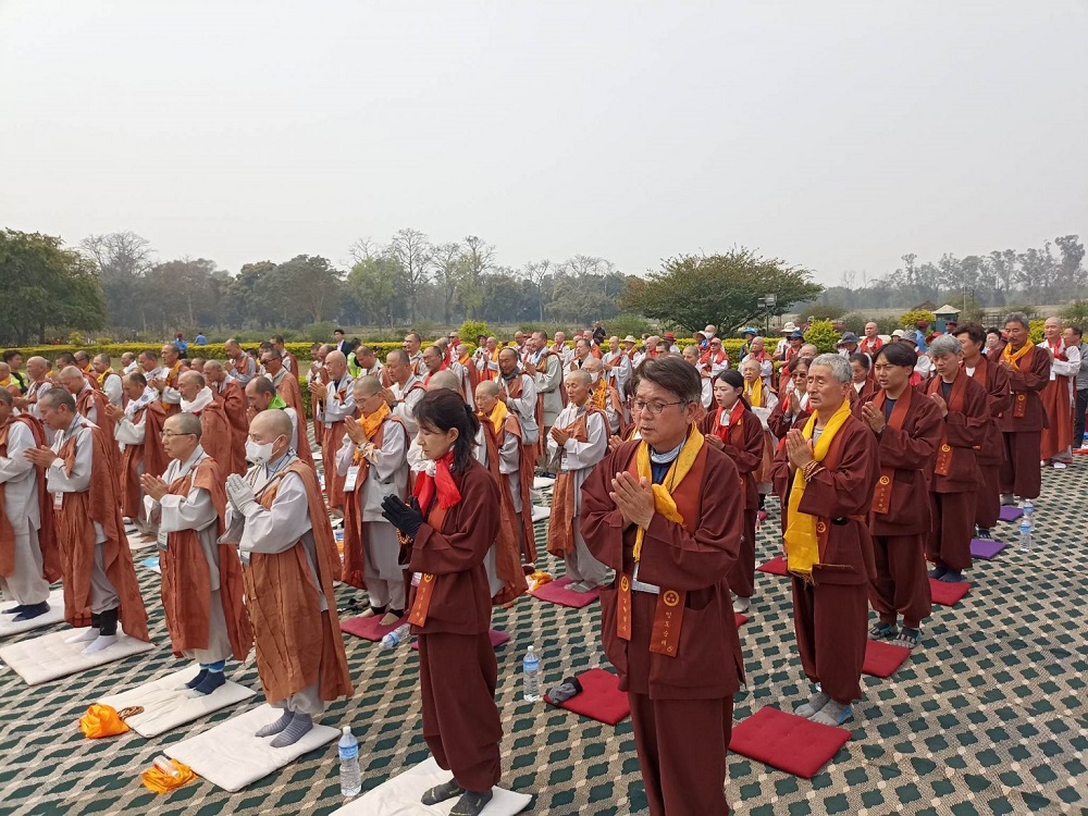 200 Korean Buddhist monks welcomed in Lumbini