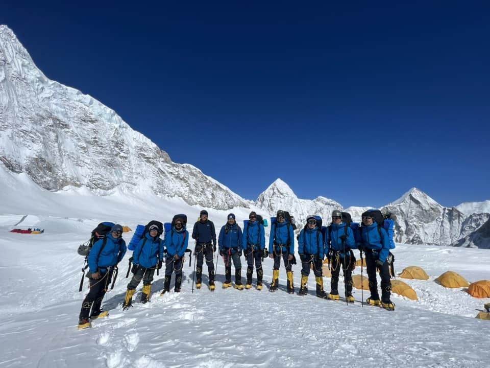 Nepali Army successfully ascend Mount Everest