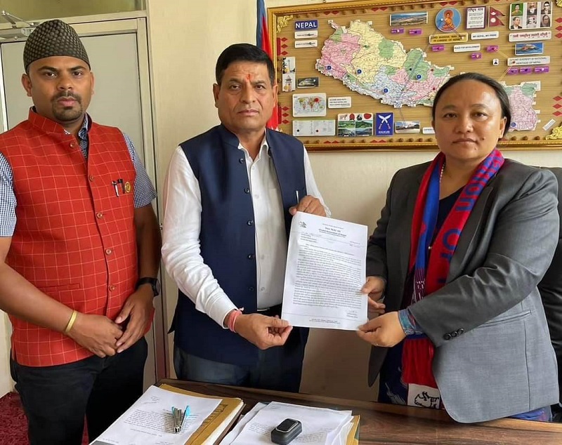 CAN members Chand and Pathak meet Minister Moktan