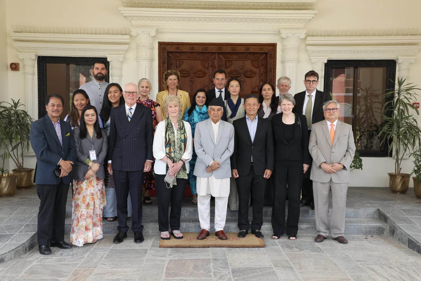 Prez meets Tenzing and Hilary’s family