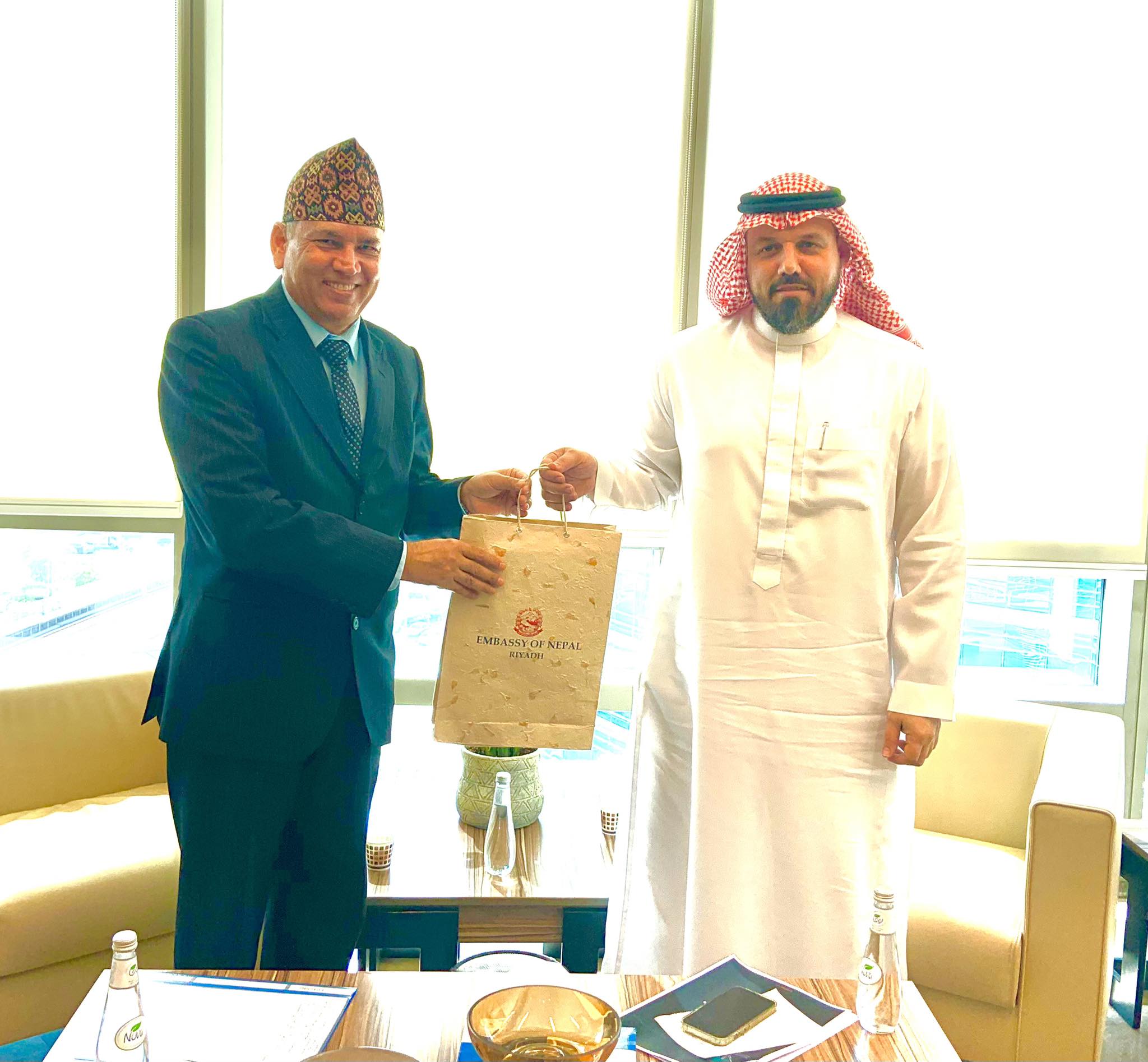 Meeting between Nepalese and Saudi official