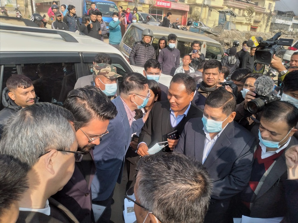 Inspection of ring road by a high-level team