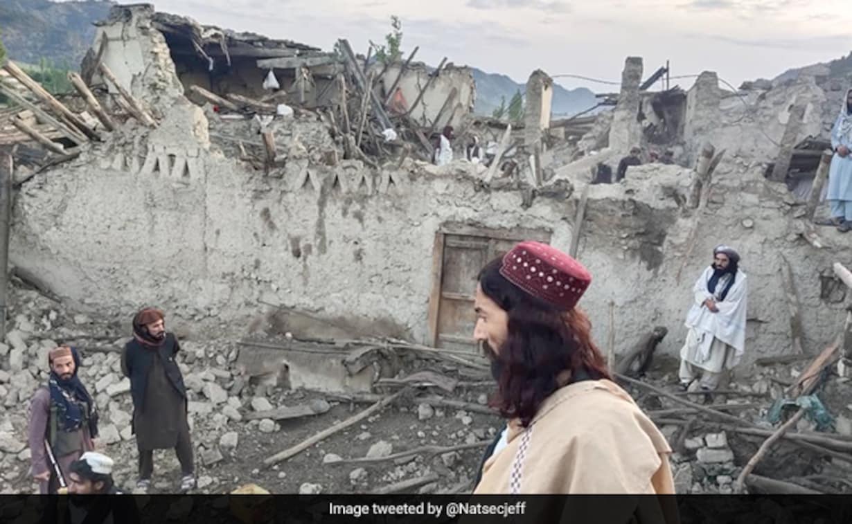 3 killed, and 44 injured from a 6.5-magnitude earthquake in Afghanistan