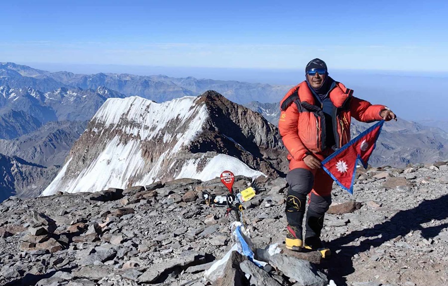 Chatur Tamang climbed Mount AConcagua