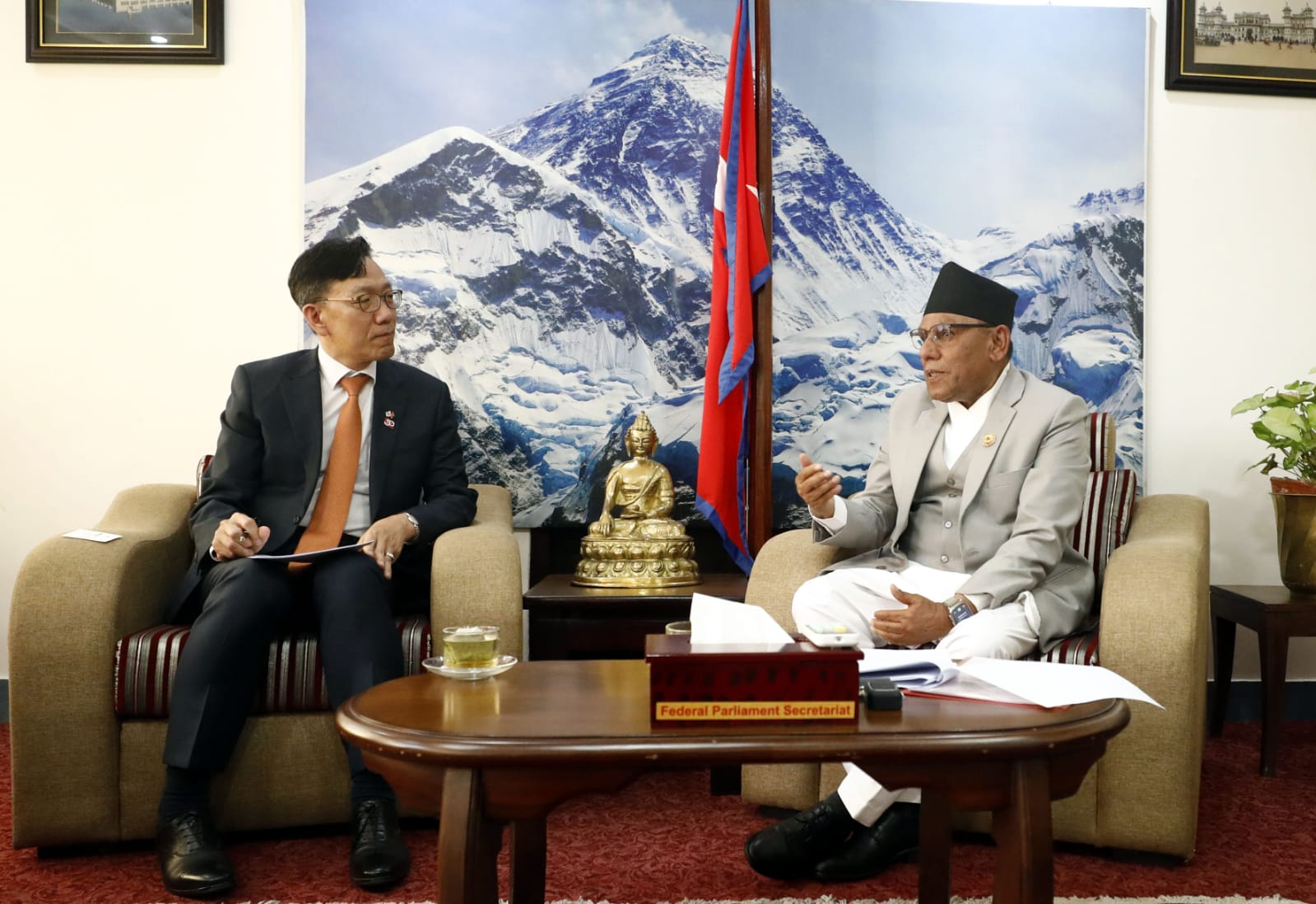 Ambassador Park pays a courtesy call on the Chairperson of the National Assembly