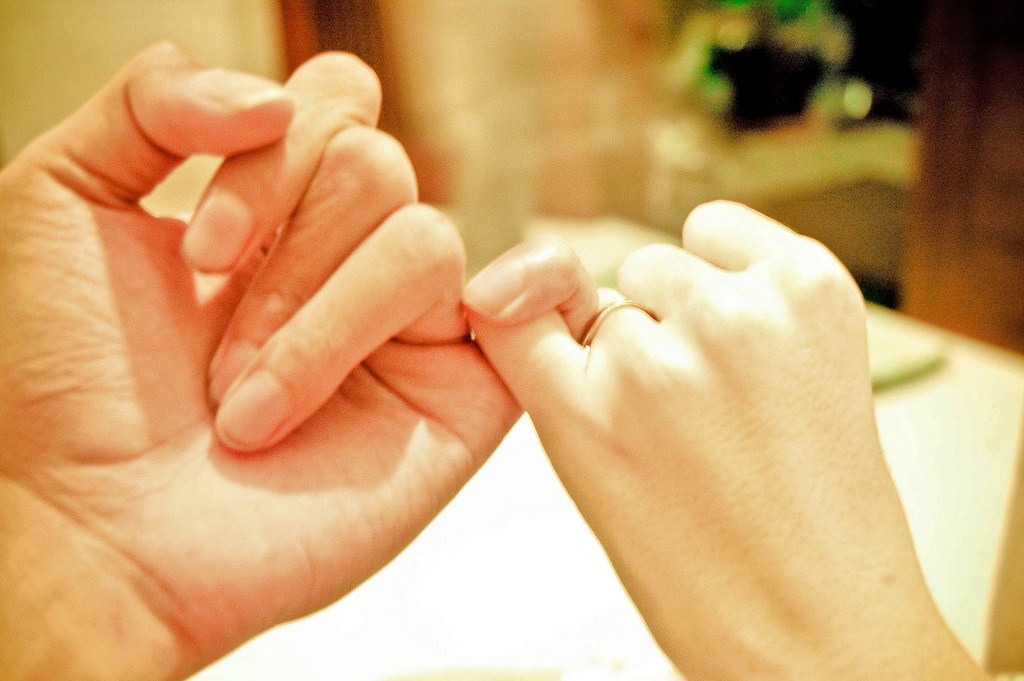 Promise Day special: 7 vows of a traditional Hindu marriage