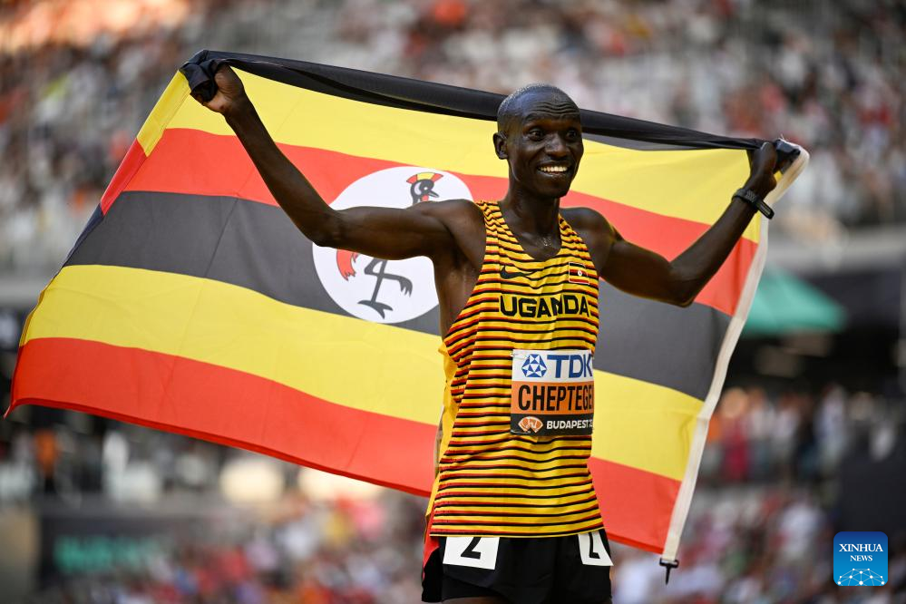 Uganda’s Cheptegei wins 10,000m world title three times in a row