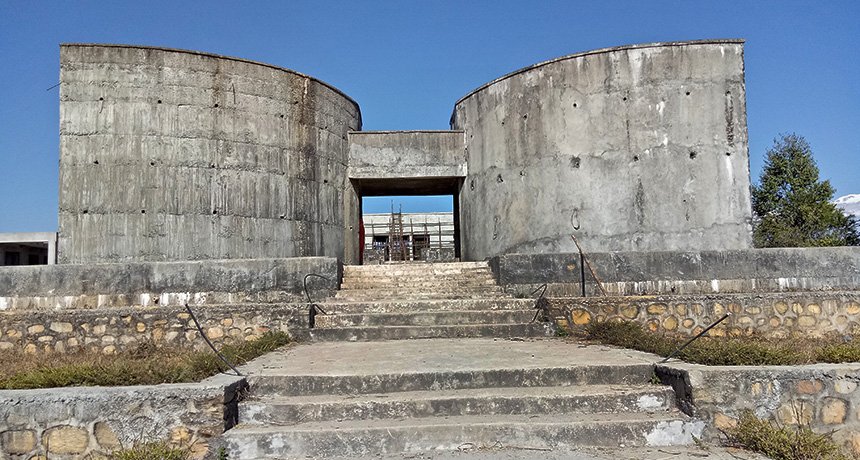 Construction of a mausoleum at Salmedanda