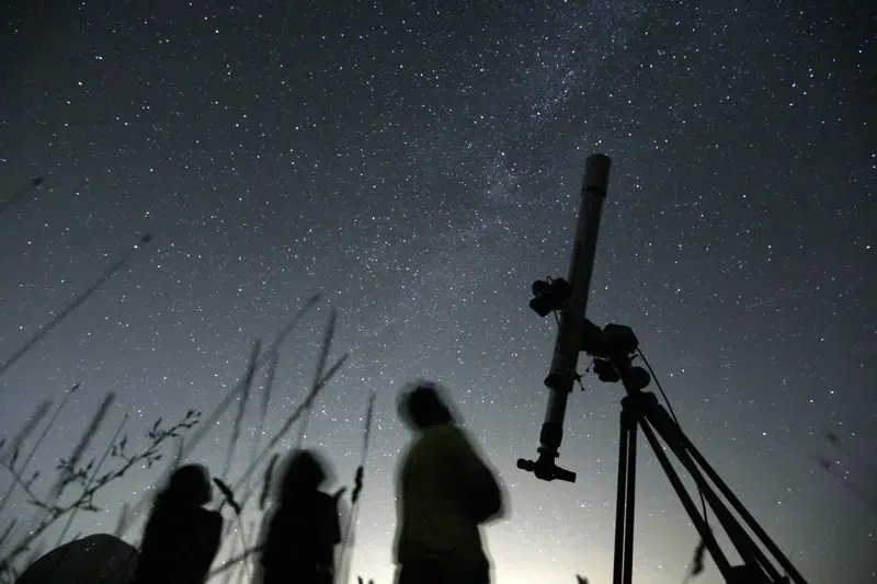 5 planets line up in the sky on Saturday