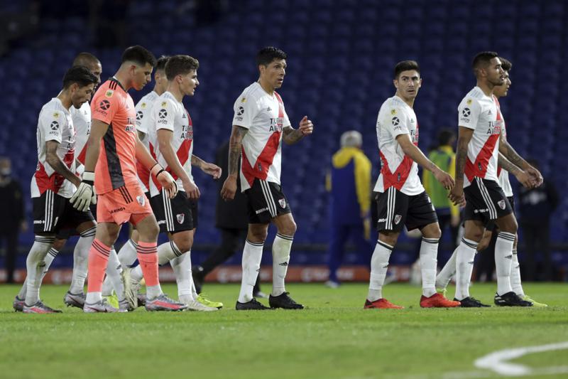 20 footballers from River Plate test positive for COVID-19