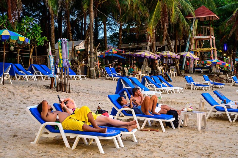 Thailand to Allow Foreign Tourists to Extend Stay